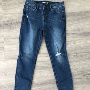 Distressed Super Skinny Jean